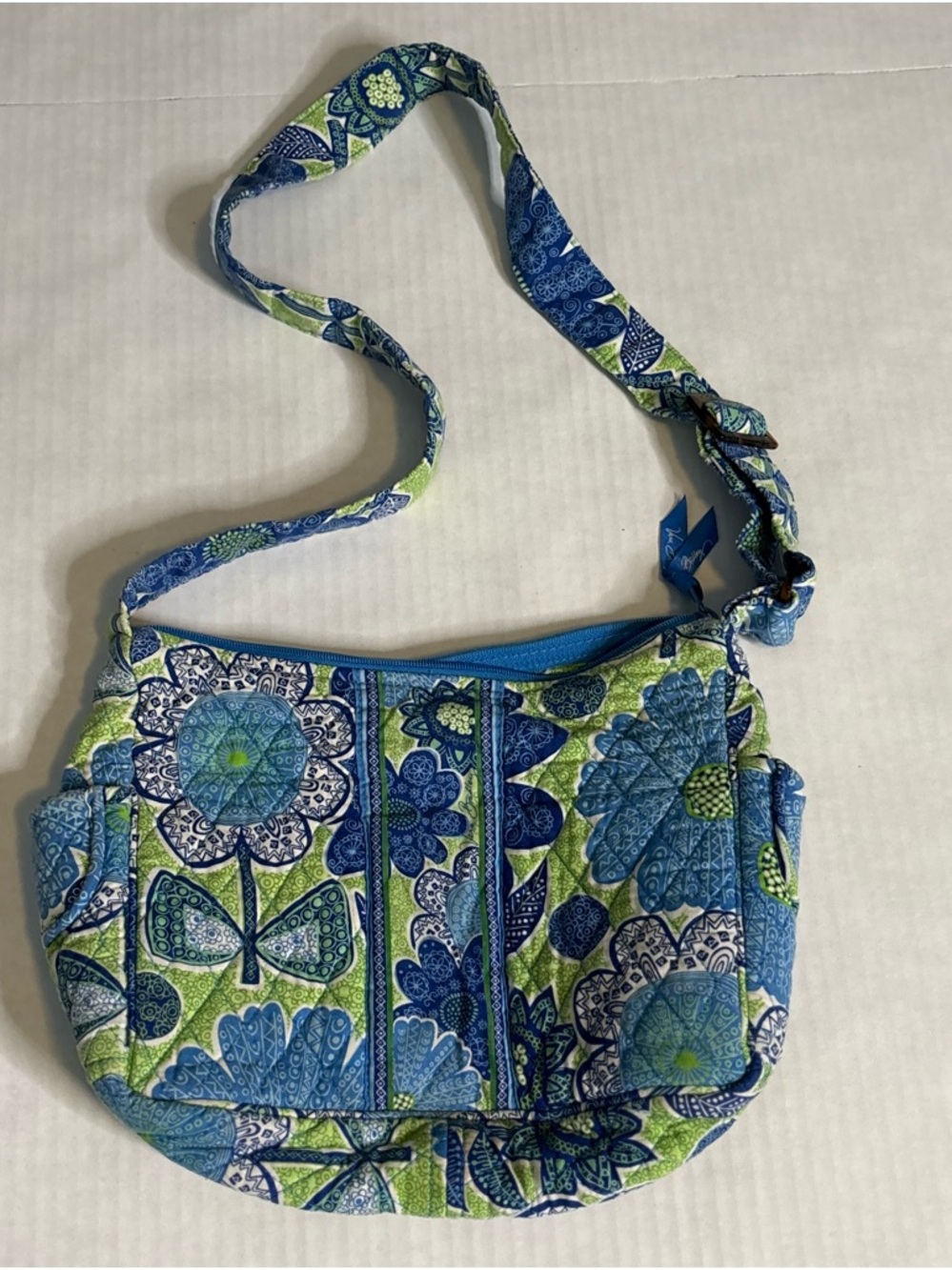 Vera Bradley Retired Doodle Daisy Quilted Floral Crossbody Bag adjustable strap